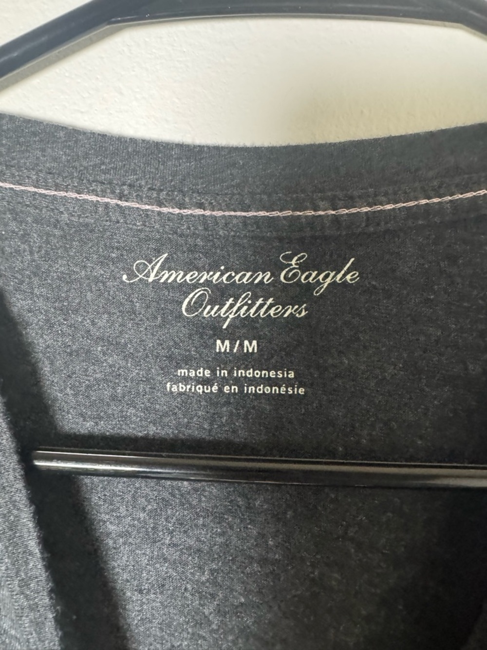 American Eagle AEO Graphic Tee 97 Tradition NYC Prep Gray Pink M - Picture 4 of 4